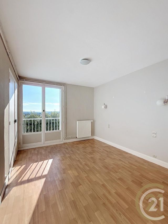 Appartement F6 &agrave; louer - 6 pi&egrave;ces - 104 m2 - Rouen - 76 - HAUTE-NORMANDIE