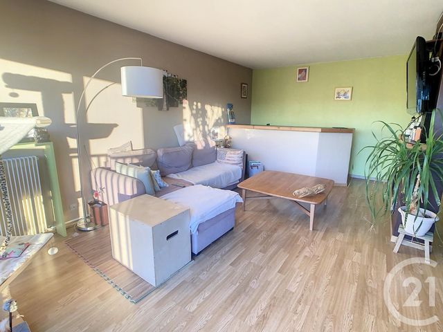 Appartement F3 &agrave; louer - 4 pi&egrave;ces - 83,90 m2 - Deville Les Rouen - 76 - HAUTE-NORMANDIE