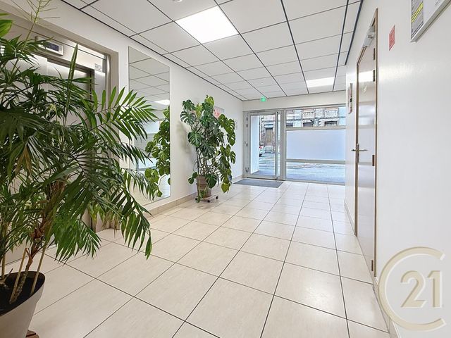 Appartement Local à vendre - 7 pièces - 190 m2 - Notre Dame De Bondeville - 76 - HAUTE-NORMANDIE