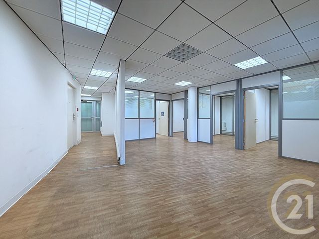 Appartement Local à vendre - 7 pièces - 190 m2 - Notre Dame De Bondeville - 76 - HAUTE-NORMANDIE