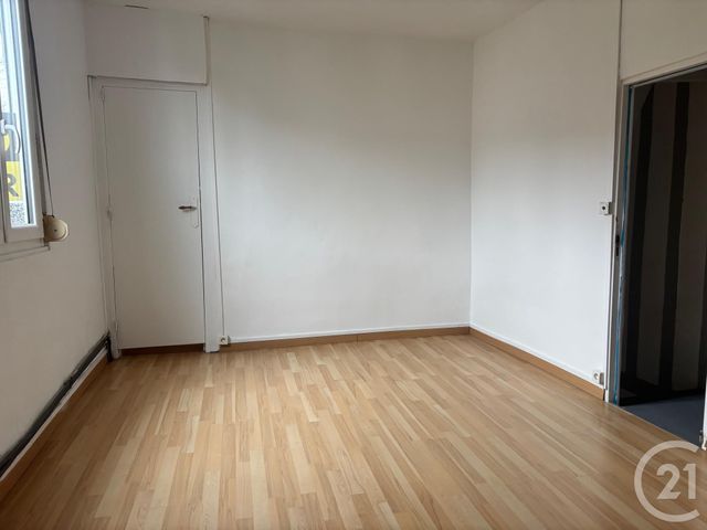 Maison à vendre - 4 pièces - 137,20 m2 - Deville Les Rouen - 76 - HAUTE-NORMANDIE