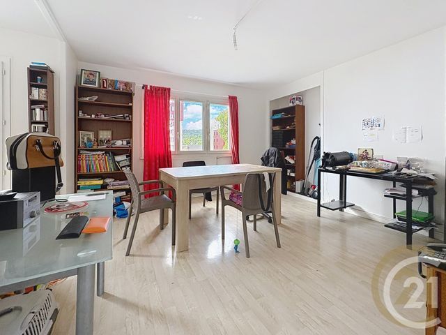 Appartement F3 bis à vendre - 4 pièces - 70,87 m2 - Deville Les Rouen - 76 - HAUTE-NORMANDIE
