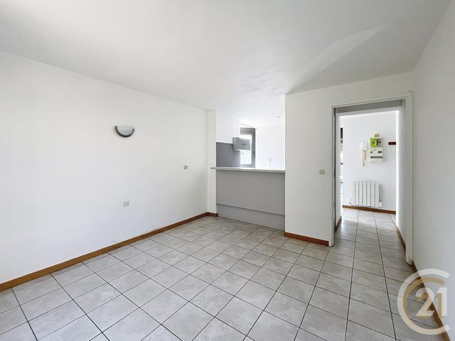 Appartement F2 à vendre - 2 pièces - 40,27 m2 - Deville Les Rouen - 76 - HAUTE-NORMANDIE