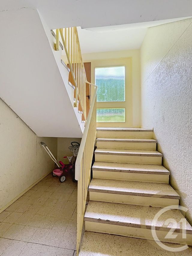 Appartement T5 à vendre - 5 pièces - 83,93 m2 - Deville Les Rouen - 76 - HAUTE-NORMANDIE