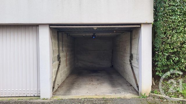 Parking à vendre - 13,50 m2 - Deville Les Rouen - 76 - HAUTE-NORMANDIE