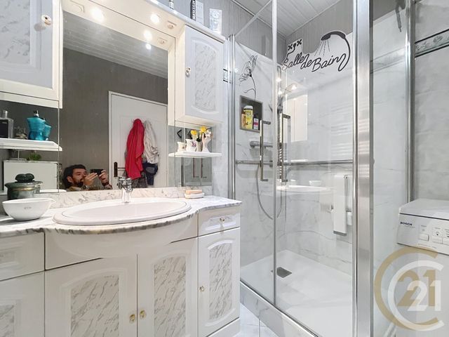 Appartement F4 à vendre - 4 pièces - 81,30 m2 - Canteleu - 76 - HAUTE-NORMANDIE