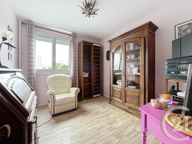 Appartement F4 à vendre - 4 pièces - 81,30 m2 - Canteleu - 76 - HAUTE-NORMANDIE