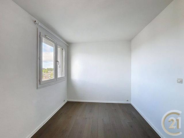 Appartement T3 à louer - 3 pièces - 60,63 m2 - Maromme - 76 - HAUTE-NORMANDIE