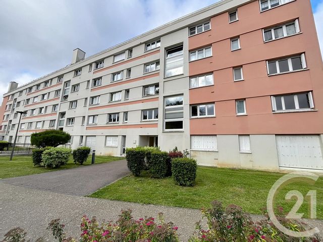 Afficher la photo en grand Appartement F4 à louer - 4 pièces - 74,65 m2 - Canteleu - 76 - HAUTE-NORMANDIE