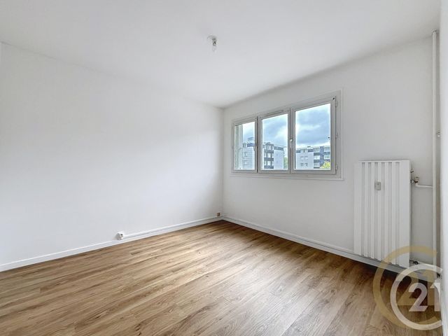 Afficher la photo en grand Appartement F4 à louer - 4 pièces - 74,65 m2 - Canteleu - 76 - HAUTE-NORMANDIE