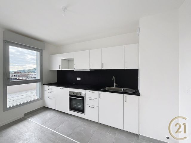 Appartement F2 à louer - 2 pièces - 47,33 m2 - Deville Les Rouen - 76 - HAUTE-NORMANDIE