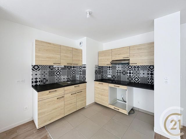 Appartement F2 à louer - 2 pièces - 43,89 m2 - Deville Les Rouen - 76 - HAUTE-NORMANDIE