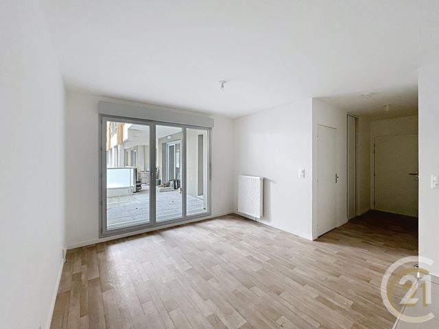 Appartement F2 &agrave; louer - 2 pi&egrave;ces - 40,68 m2 - Deville Les Rouen - 76 - HAUTE-NORMANDIE