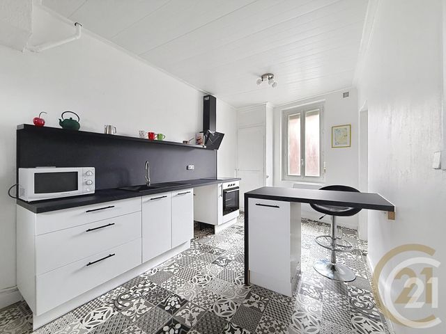 Afficher la photo en grand Immeuble à vendre - 144 m2 - Le Houlme - 76 - HAUTE-NORMANDIE