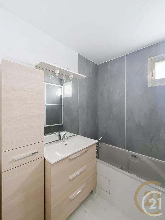 Appartement Chambre à louer - 1 pièce - 9,42 m2 - Canteleu - 76 - HAUTE-NORMANDIE