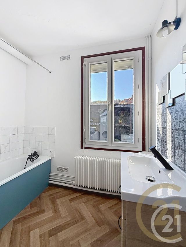 Maison &agrave; vendre - 4 pi&egrave;ces - 70,12 m2 - Le Houlme - 76 - HAUTE-NORMANDIE