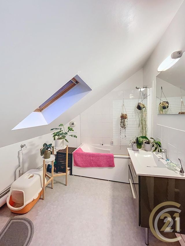 Appartement F2 à louer - 2 pièces - 41,11 m2 - Deville Les Rouen - 76 - HAUTE-NORMANDIE