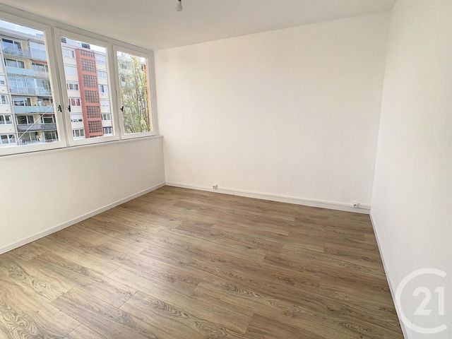 Afficher la photo en grand Appartement F3 à louer - 3 pièces - 55,31 m2 - Sotteville Les Rouen - 76 - HAUTE-NORMANDIE