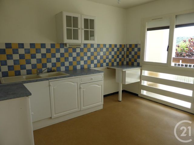 Appartement F3 à louer - 3 pièces - 67 m2 - Deville Les Rouen - 76 - HAUTE-NORMANDIE