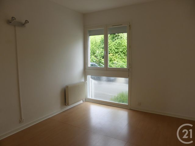 Appartement F3 à louer - 3 pièces - 67 m2 - Deville Les Rouen - 76 - HAUTE-NORMANDIE