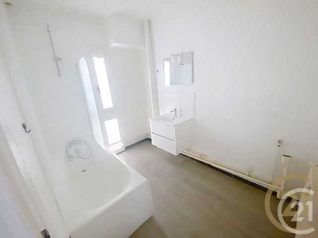 Appartement F3 &agrave; louer - 3 pi&egrave;ces - 67 m2 - Deville Les Rouen - 76 - HAUTE-NORMANDIE