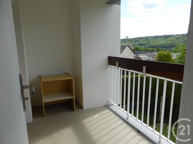 Appartement F3 à louer - 3 pièces - 67 m2 - Deville Les Rouen - 76 - HAUTE-NORMANDIE