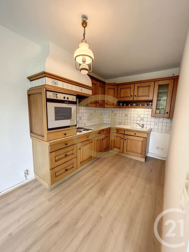 Appartement F2 à louer - 2 pièces - 52 m2 - Deville Les Rouen - 76 - HAUTE-NORMANDIE