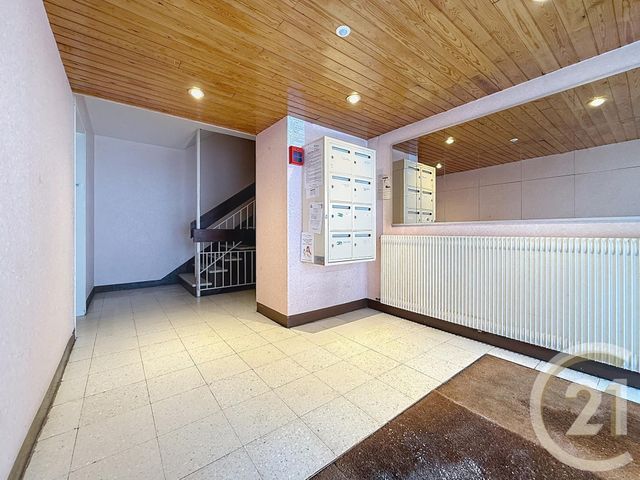 Appartement T3 &agrave; vendre - 3 pi&egrave;ces - 66,39 m2 - Deville Les Rouen - 76 - HAUTE-NORMANDIE