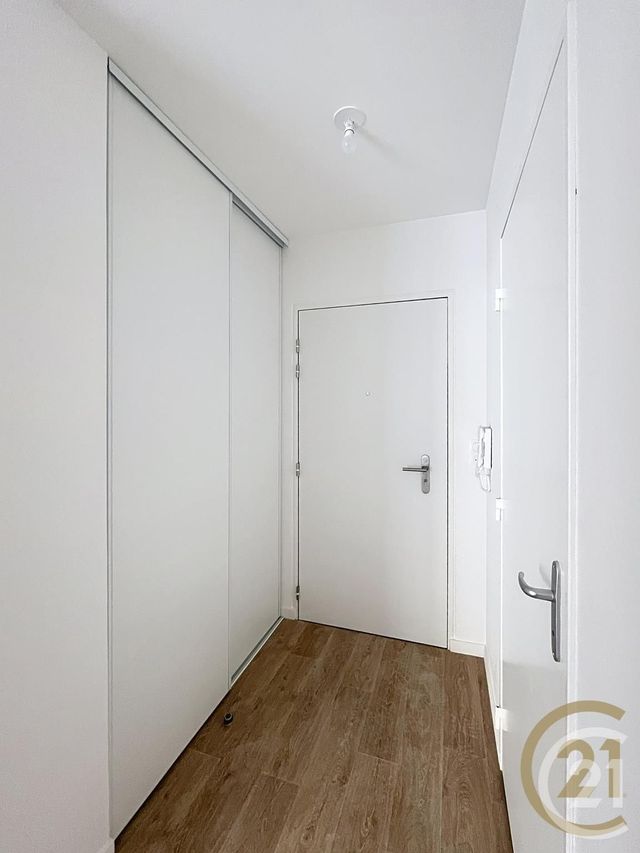 Appartement &agrave; louer - 3 pi&egrave;ces - 60,34 m2 - Deville Les Rouen - 76 - HAUTE-NORMANDIE
