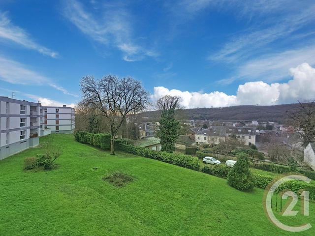 Appartement F4 &agrave; louer - 4 pi&egrave;ces - 77,94 m2 - Deville Les Rouen - 76 - HAUTE-NORMANDIE