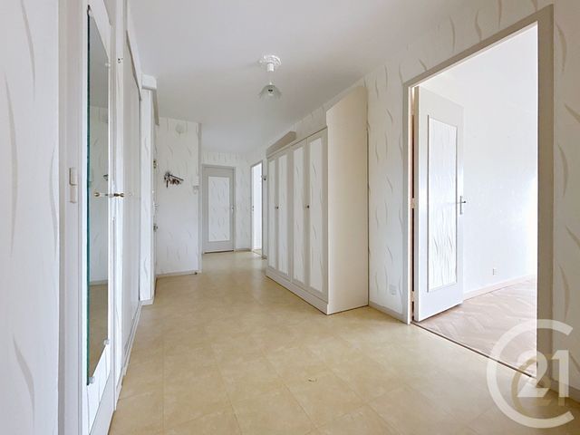 Appartement F5 &agrave; vendre - 5 pi&egrave;ces - 83 m2 - Deville Les Rouen - 76 - HAUTE-NORMANDIE