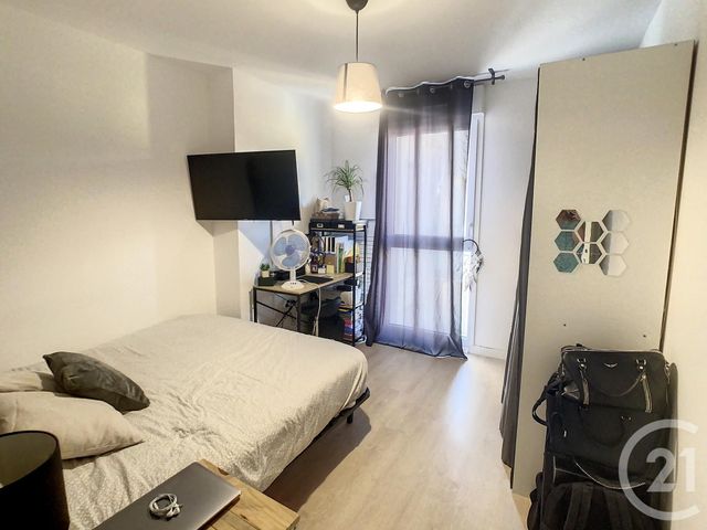 Appartement F2 &agrave; louer - 2 pi&egrave;ces - 39,75 m2 - Le Houlme - 76 - HAUTE-NORMANDIE