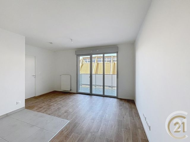 Appartement T2 &agrave; louer - 2 pi&egrave;ces - 40,68 m2 - Deville Les Rouen - 76 - HAUTE-NORMANDIE