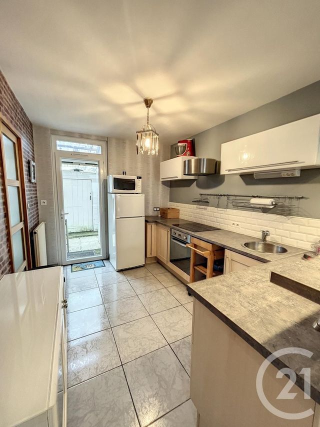 Maison &agrave; louer - 4 pi&egrave;ces - 70,15 m2 - Maromme - 76 - HAUTE-NORMANDIE