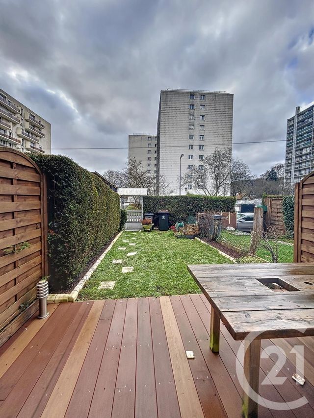 Maison &agrave; louer - 4 pi&egrave;ces - 70,15 m2 - Maromme - 76 - HAUTE-NORMANDIE