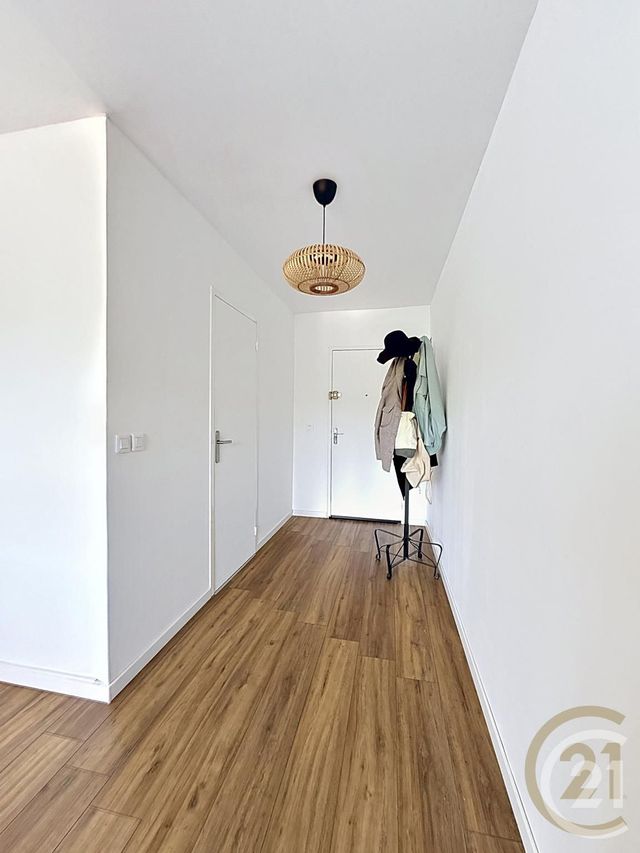 Appartement F4 &agrave; vendre - 4 pi&egrave;ces - 81,14 m2 - Deville Les Rouen - 76 - HAUTE-NORMANDIE