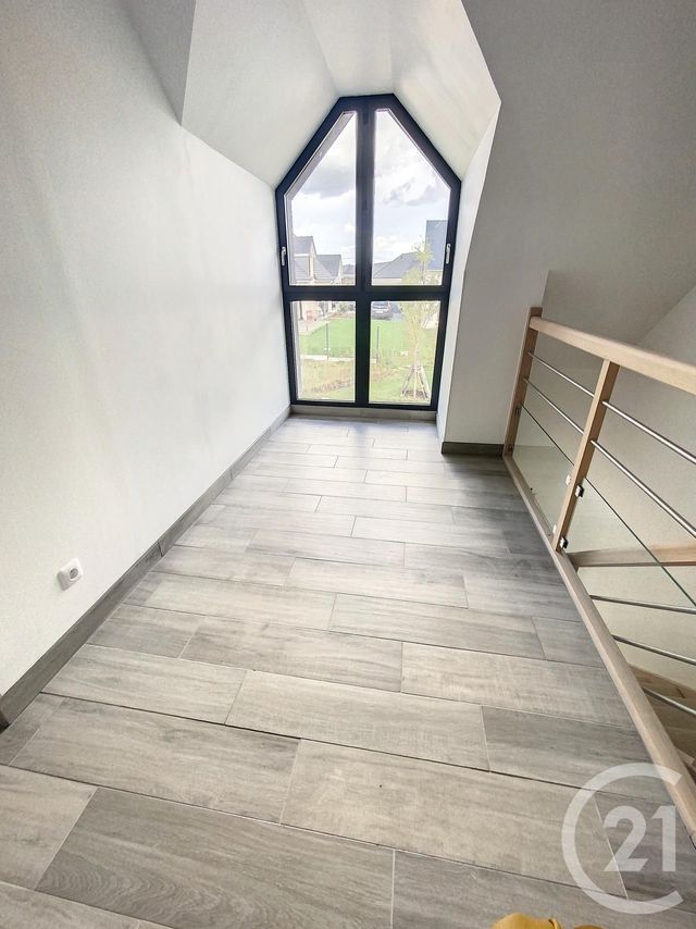 Maison &agrave; louer - 7 pi&egrave;ces - 129,26 m2 - La Vaupaliere - 76 - HAUTE-NORMANDIE