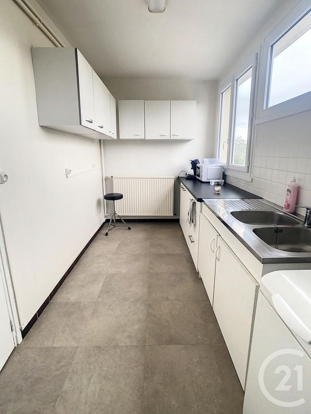 Appartement Duplex &agrave; louer - 3 pi&egrave;ces - 70,16 m2 - Deville Les Rouen - 76 - HAUTE-NORMANDIE
