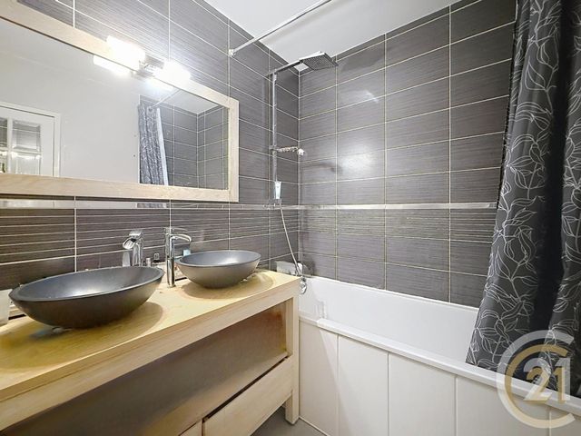 Appartement F3 bis &agrave; vendre - 4 pi&egrave;ces - 80,55 m2 - Deville Les Rouen - 76 - HAUTE-NORMANDIE