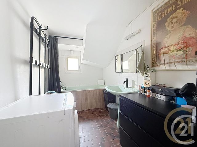 Maison &agrave; vendre - 4 pi&egrave;ces - 75 m2 - Deville Les Rouen - 76 - HAUTE-NORMANDIE