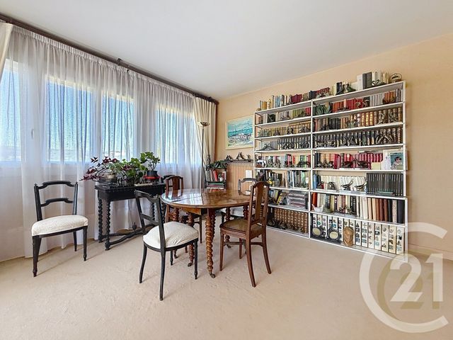 Appartement F5 &agrave; vendre - 5 pi&egrave;ces - 92,54 m2 - Deville Les Rouen - 76 - HAUTE-NORMANDIE