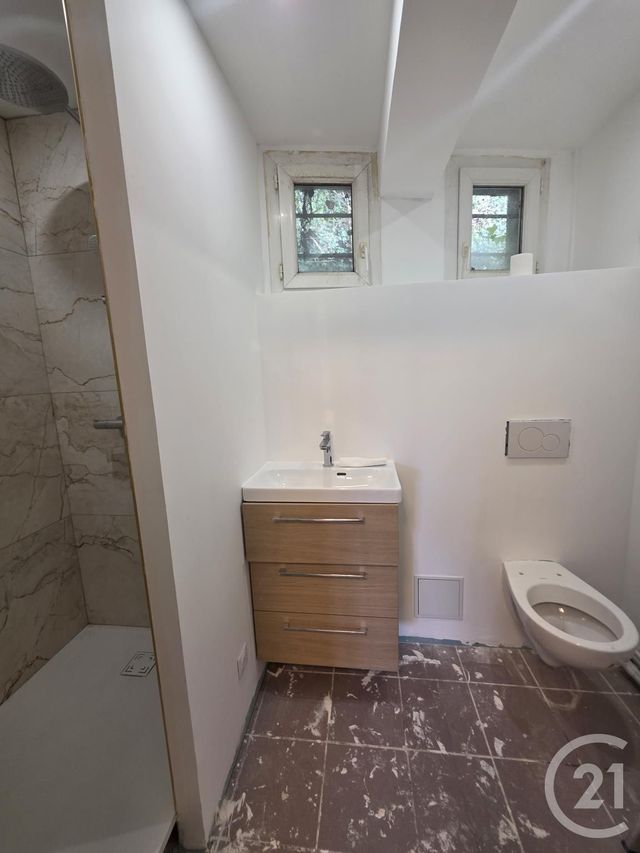 Appartement &agrave; louer - 2 pi&egrave;ces - 34,34 m2 - Malaunay - 76 - HAUTE-NORMANDIE