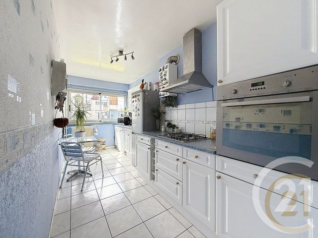 Appartement F4 &agrave; vendre - 4 pi&egrave;ces - 75,70 m2 - Deville Les Rouen - 76 - HAUTE-NORMANDIE