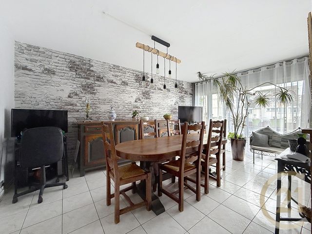 Appartement F4 &agrave; vendre - 4 pi&egrave;ces - 75,70 m2 - Deville Les Rouen - 76 - HAUTE-NORMANDIE