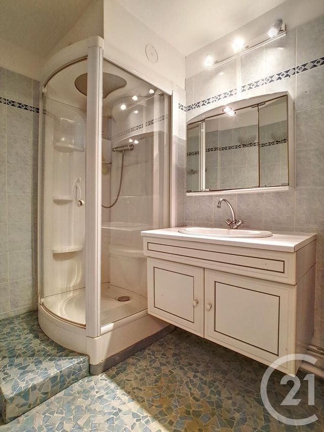 Appartement &agrave; vendre - 4 pi&egrave;ces - 84,75 m2 - Deville Les Rouen - 76 - HAUTE-NORMANDIE