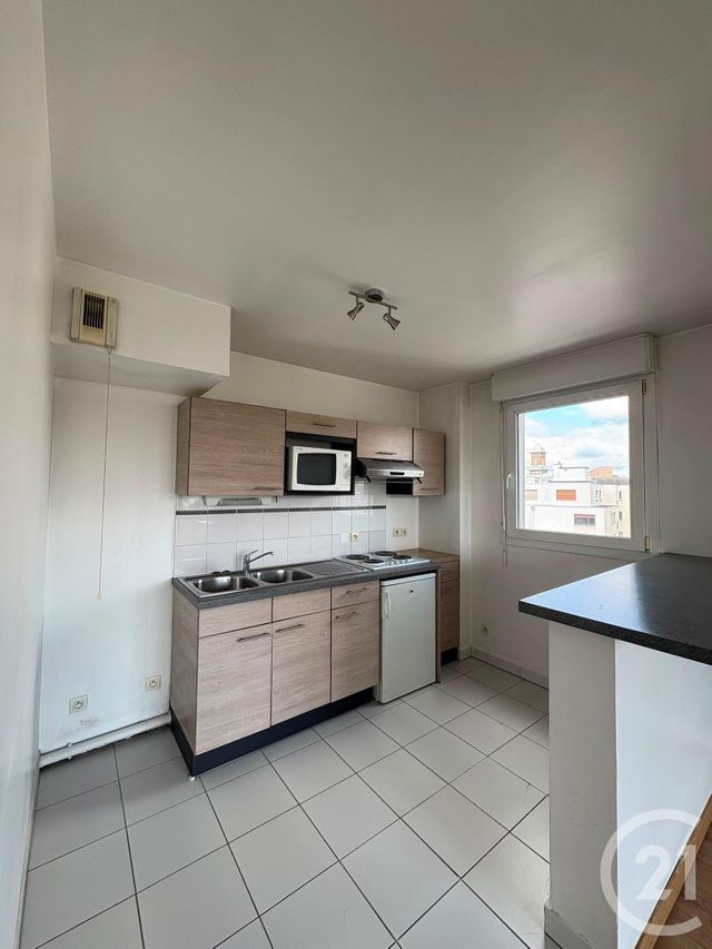 Appartement F3 &agrave; louer - 3 pi&egrave;ces - 62,10 m2 - Rouen - 76 - HAUTE-NORMANDIE
