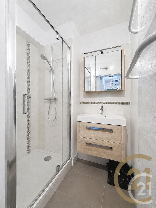 Appartement F3 &agrave; vendre - 3 pi&egrave;ces - 66,83 m2 - Deville Les Rouen - 76 - HAUTE-NORMANDIE