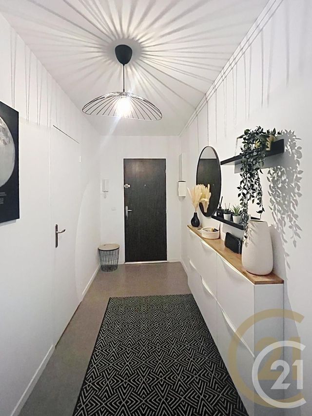 Appartement F3 &agrave; louer - 3 pi&egrave;ces - 70,80 m2 - Deville Les Rouen - 76 - HAUTE-NORMANDIE