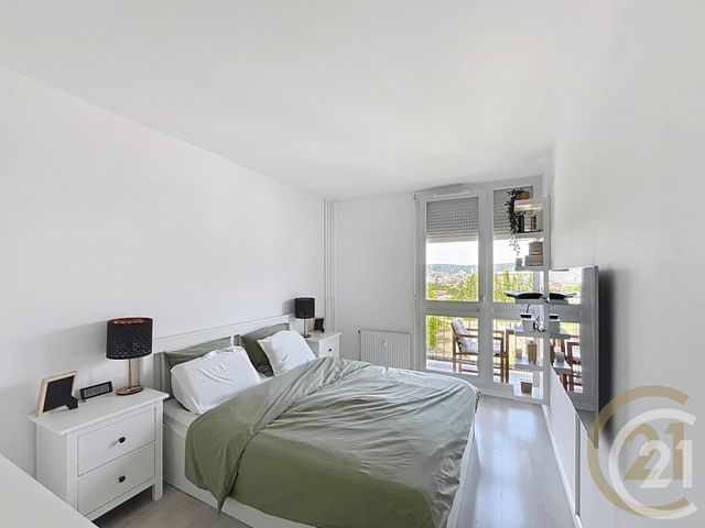 Appartement F3 &agrave; louer - 3 pi&egrave;ces - 70,80 m2 - Deville Les Rouen - 76 - HAUTE-NORMANDIE
