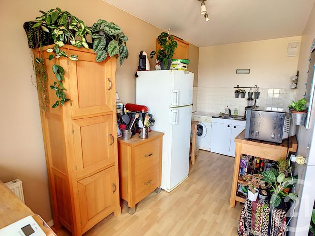 Appartement F2 &agrave; louer - 2 pi&egrave;ces - 46,22 m2 - Deville Les Rouen - 76 - HAUTE-NORMANDIE